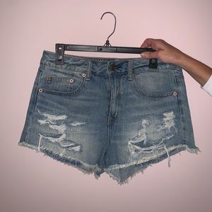 American Eagle light wash denim shorts